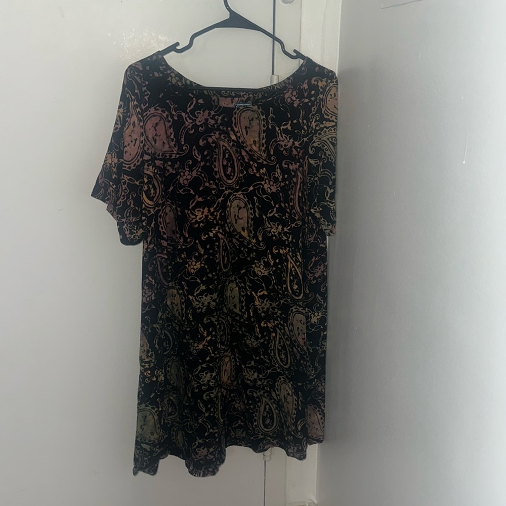 Endeavour Paisley Oversized Short Sleeve Boho Dress